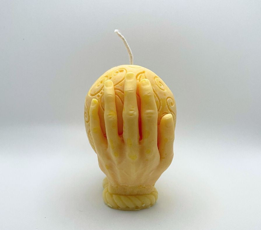Vela de soja, corazon en mano